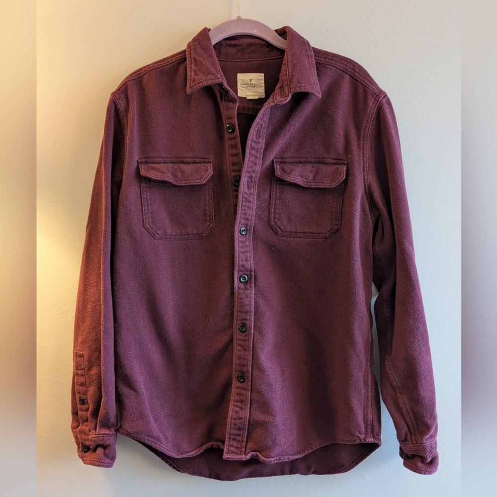 American Eagle Outfitters Maroon Casual Button-Down Shirt
